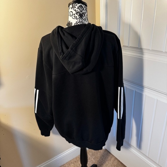 Adidas Black Sweatshirt - Picture 4 of 6